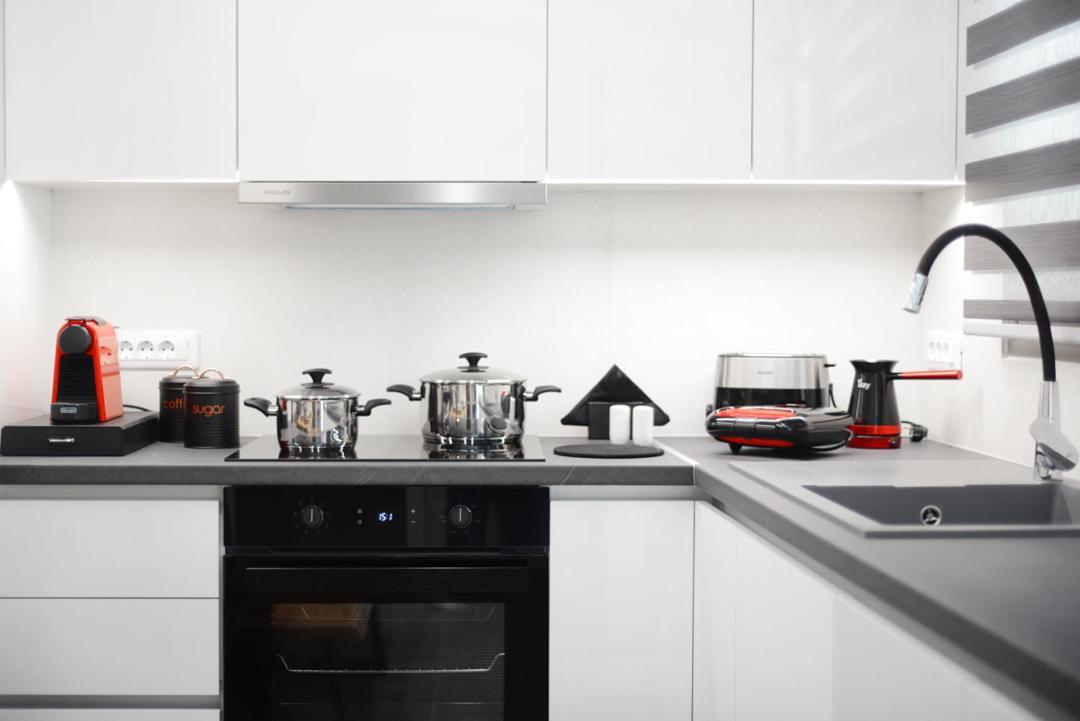 Βίλα Damona 2br Luxury With Garden - κοντά στο κέντρο *