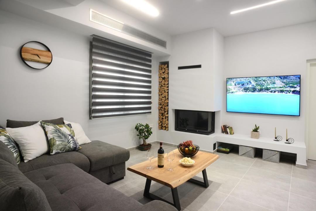 Damona 2br Luxury With Garden - κοντά στο κέντρο * Heraklion (Crete)