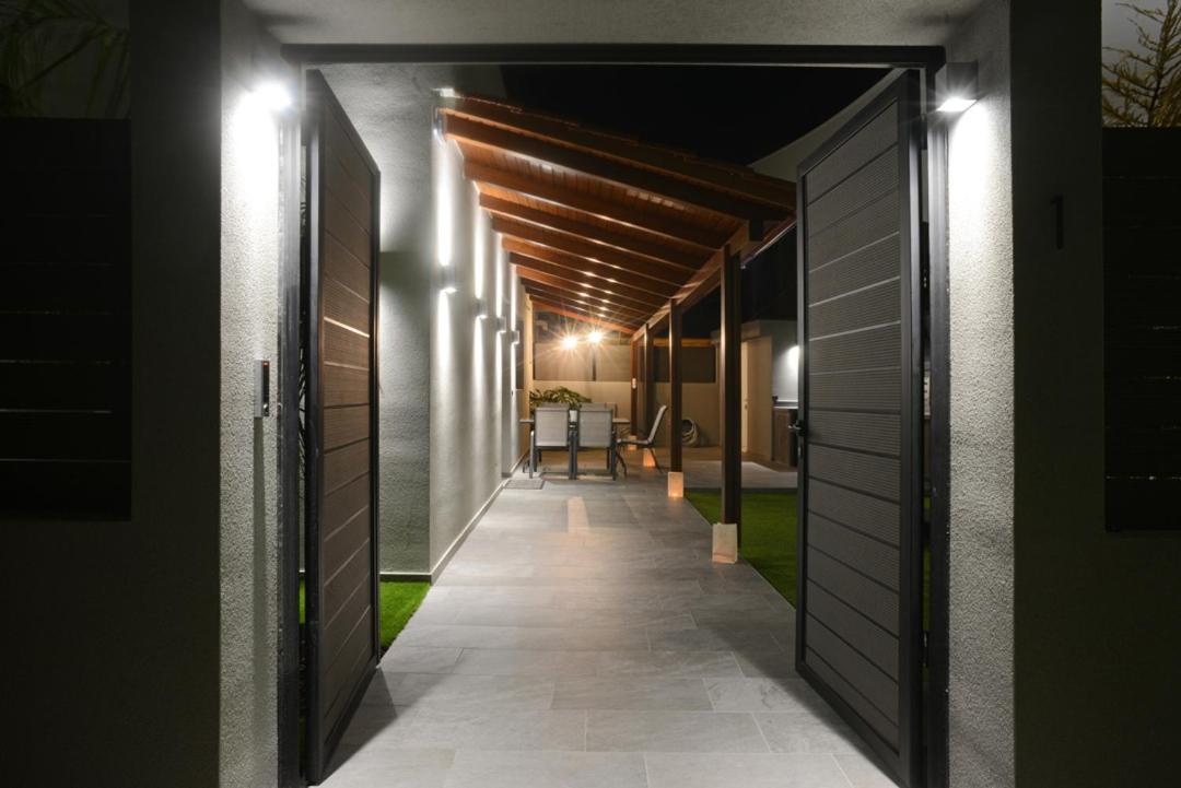 Villa Damona 2br Luxury With Garden - κοντά στο κέντρο Heraklion (Crete)
